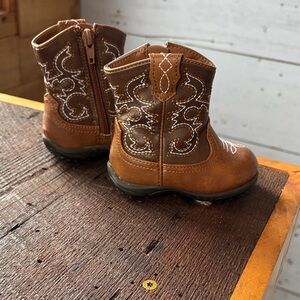 Wonder Nation Brown Kids Boots